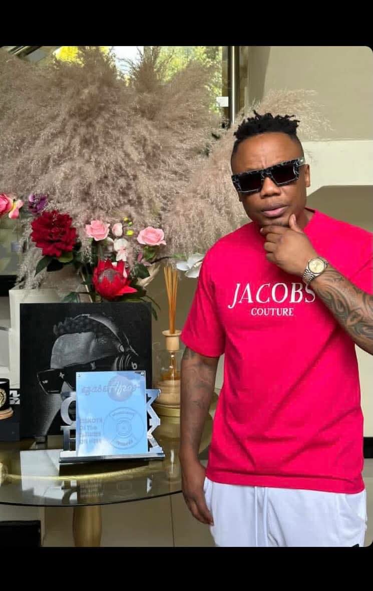 300gsm Jacob’s  Couture Unisex T-Shirts